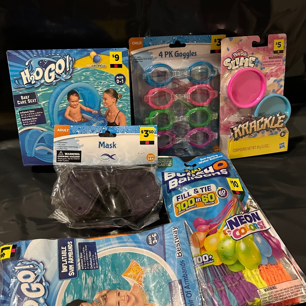 Summer kids water play lot